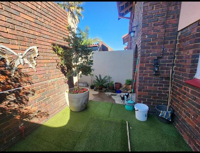 2 BEDROOM APARTMENT FOR SALE IN EAST GEDULD